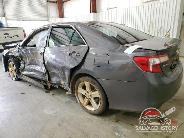 4T1BF1FK8EU418114 2014 TOYOTA CAMRY photo no. 2