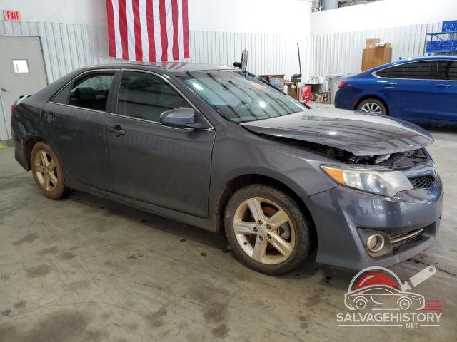 4T1BF1FK8EU418114 2014 TOYOTA CAMRY photo no. 4