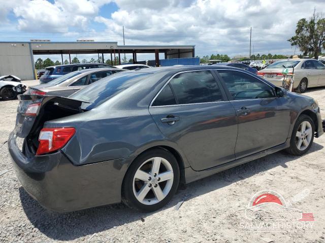 4T1BK1FK5EU551392 2014 TOYOTA CAMRY photo no. 3
