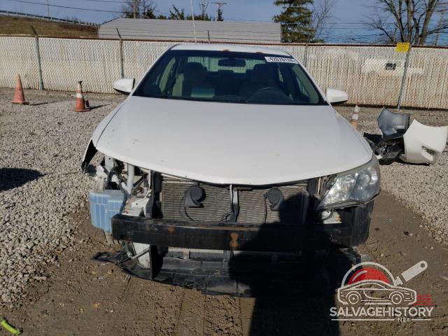 4T4BF1FK0ER371621 2014 TOYOTA CAMRY photo no. 5