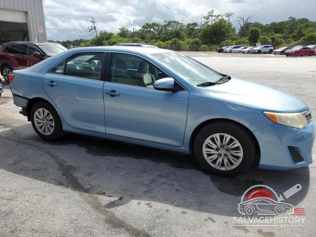 4T4BF1FK2ER353766 2014 TOYOTA CAMRY photo no. 4