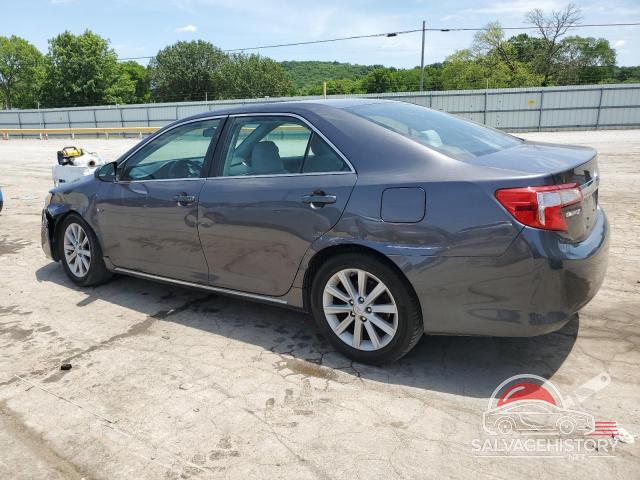 4T4BF1FK3ER351699 2014 TOYOTA CAMRY photo no. 2