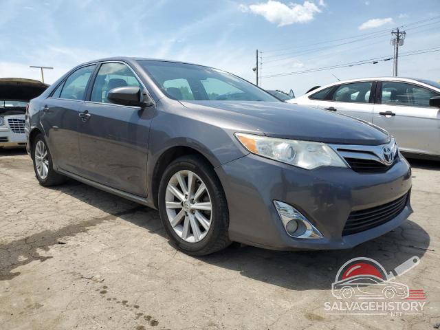 4T4BF1FK3ER351699 2014 TOYOTA CAMRY photo no. 4