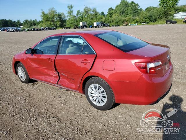 4T4BF1FK3ER354361 2014 TOYOTA CAMRY photo no. 2
