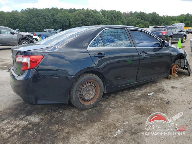 4T4BF1FK8ER432004 2014 TOYOTA CAMRY photo no. 3