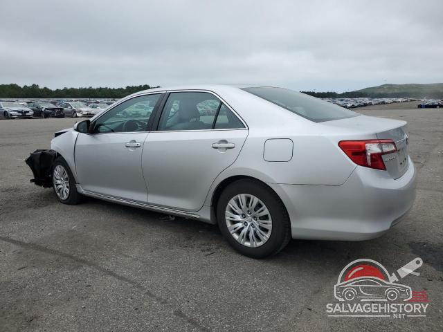 4T4BF1FKXER375708 2014 TOYOTA CAMRY photo no. 2