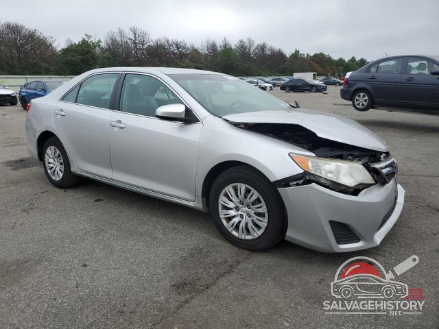 4T4BF1FKXER375708 2014 TOYOTA CAMRY photo no. 4