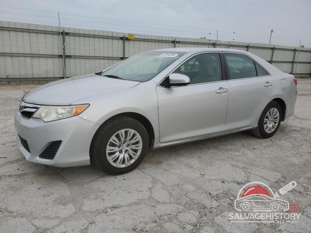 4T4BF1FKXER393173 2014 TOYOTA CAMRY photo no. 15