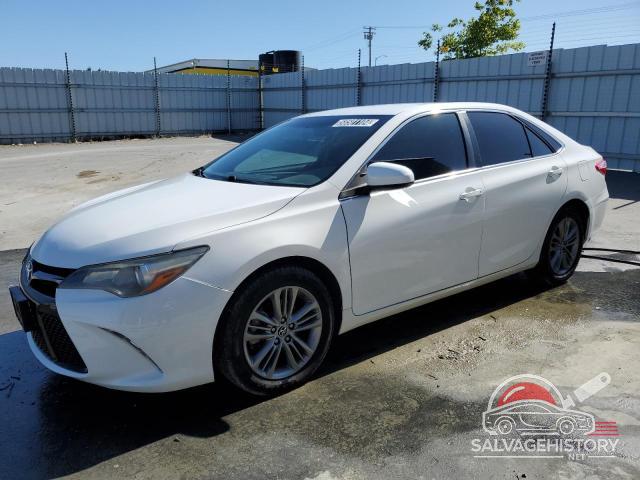 4T1BF1FK9FU036952 2015 TOYOTA CAMRY photo no. 4