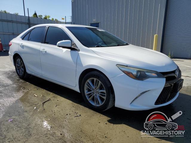 4T1BF1FK9FU036952 2015 TOYOTA CAMRY photo no. 4