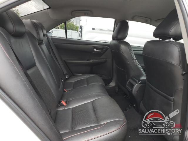 4T1BF1FKXFU085576 2015 TOYOTA CAMRY photo no. 10