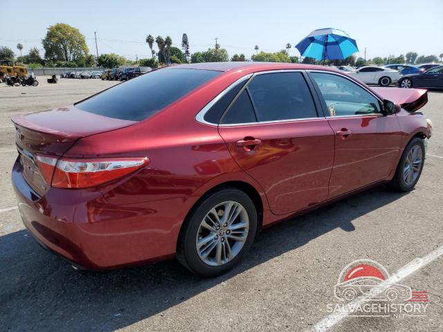4T1BF1FKXFU883964 2015 TOYOTA CAMRY photo no. 3