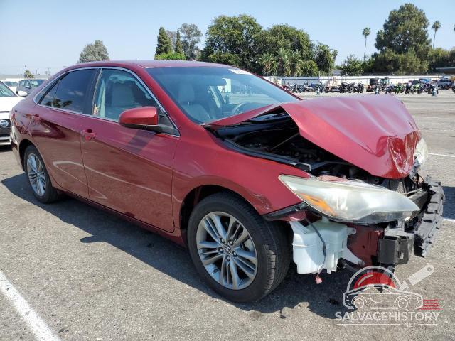4T1BF1FKXFU883964 2015 TOYOTA CAMRY photo no. 4