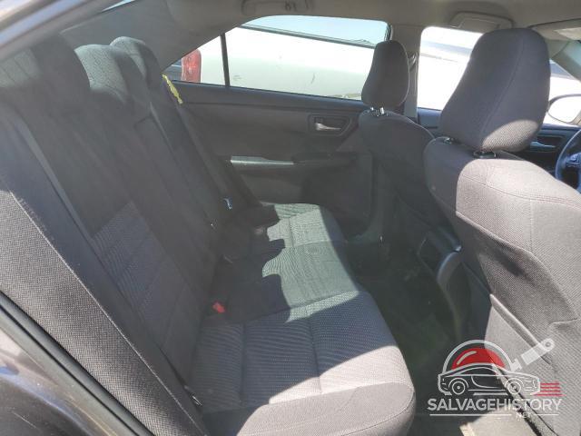 4T4BF1FKXFR464731 2015 TOYOTA CAMRY photo no. 10