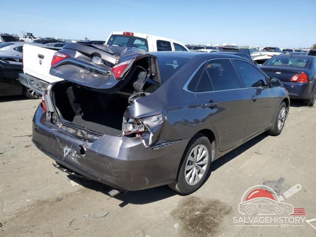 4T4BF1FKXFR464731 2015 TOYOTA CAMRY photo no. 3