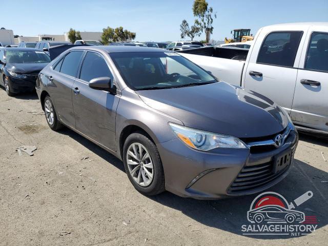 4T4BF1FKXFR464731 2015 TOYOTA CAMRY photo no. 4
