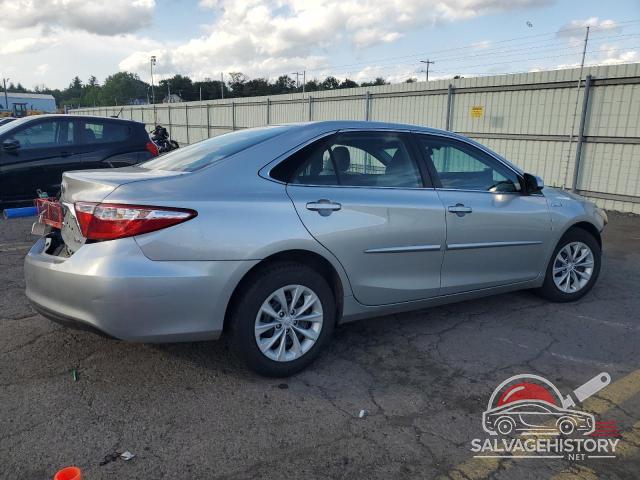 4T1BD1FK0GU195379 2016 TOYOTA CAMRY photo no. 3