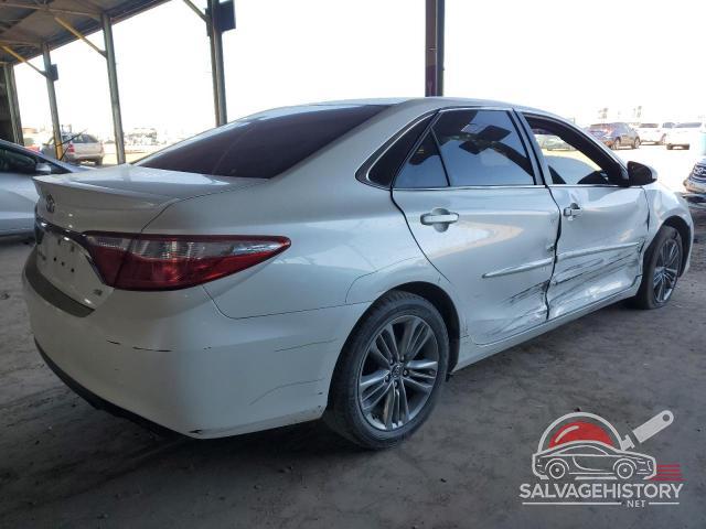 4T1BF1FK8GU247805 2016 TOYOTA CAMRY photo no. 3