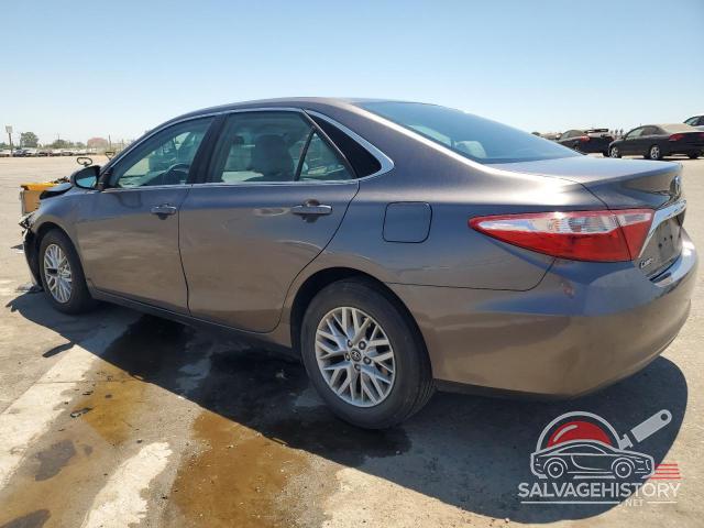 4T1BF1FK9GU209841 2016 TOYOTA CAMRY photo no. 2