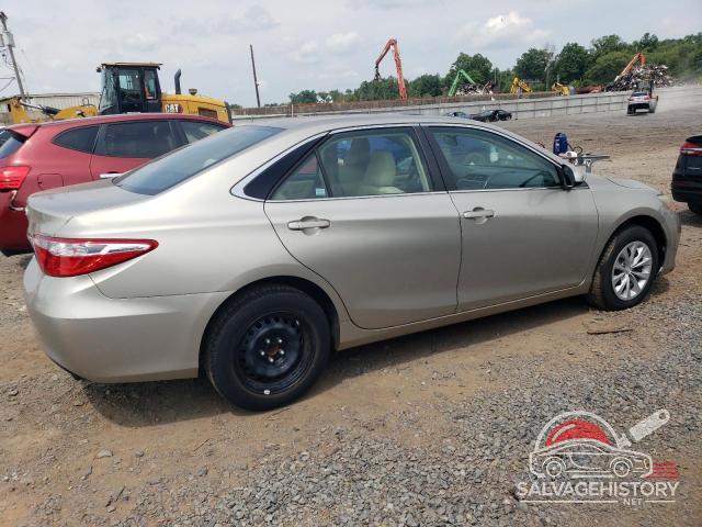 4T4BF1FK8GR544563 2016 TOYOTA CAMRY photo no. 3