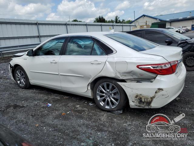 4T1BD1FK9HU225285 2017 TOYOTA CAMRY photo no. 2
