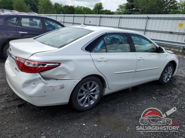 4T1BD1FK9HU225285 2017 TOYOTA CAMRY photo no. 3