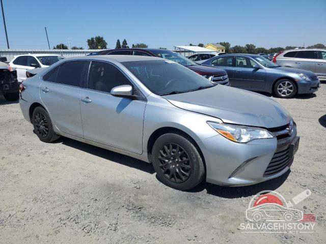 4T1BF1FK1HU300149 2017 TOYOTA CAMRY photo no. 4
