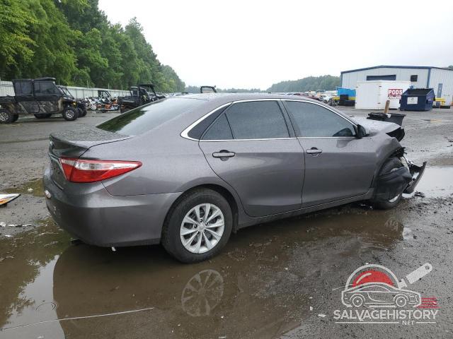 4T1BF1FK5HU375999 2017 TOYOTA CAMRY photo no. 3