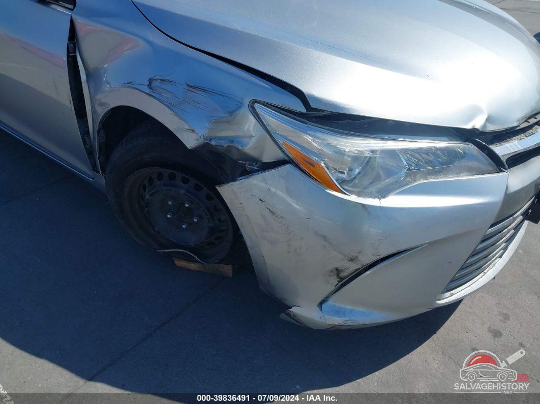 4T1BF1FK6HU760116 2017 TOYOTA CAMRY photo no. 6