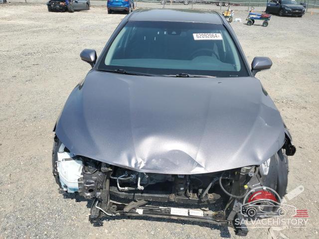4T1B11HK4JU555315 2018 TOYOTA CAMRY photo no. 5