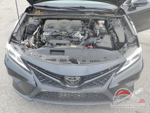 4T1B11HK5JU655536 2018 TOYOTA CAMRY photo no. 11