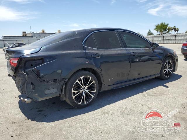 4T1B11HK8JU600904 2018 TOYOTA CAMRY photo no. 3