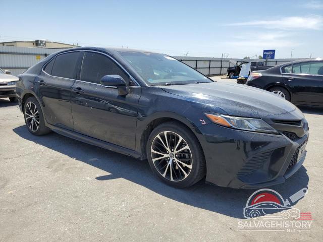 4T1B11HK8JU600904 2018 TOYOTA CAMRY photo no. 4