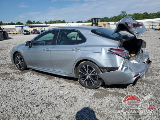 4T1B11HK9JU505901 2018 TOYOTA CAMRY photo no. 2