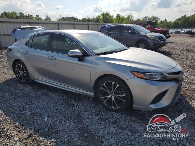 4T1B11HK9JU505901 2018 TOYOTA CAMRY photo no. 4