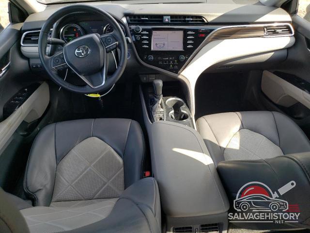 4T1B21HK7JU009508 2018 TOYOTA CAMRY photo no. 8