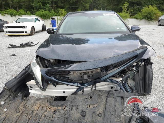 4T1BZ1HK7JU506148 2018 TOYOTA CAMRY photo no. 5