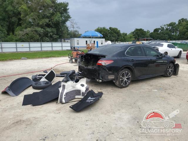 JTNB11HK9J3021989 2018 TOYOTA CAMRY photo no. 3