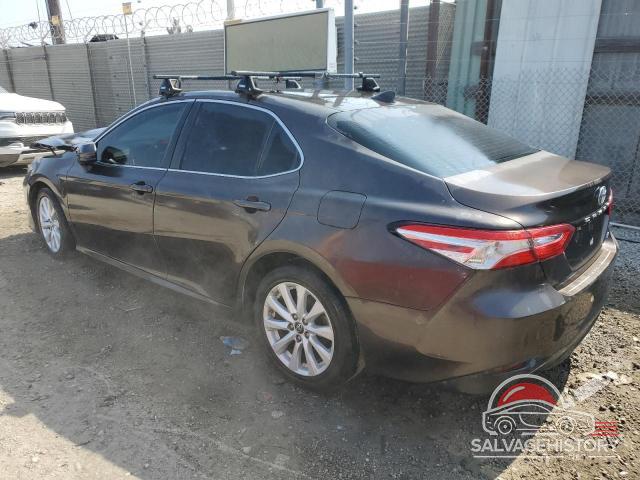 4T1B11HK3KU688570 2019 TOYOTA CAMRY photo no. 2