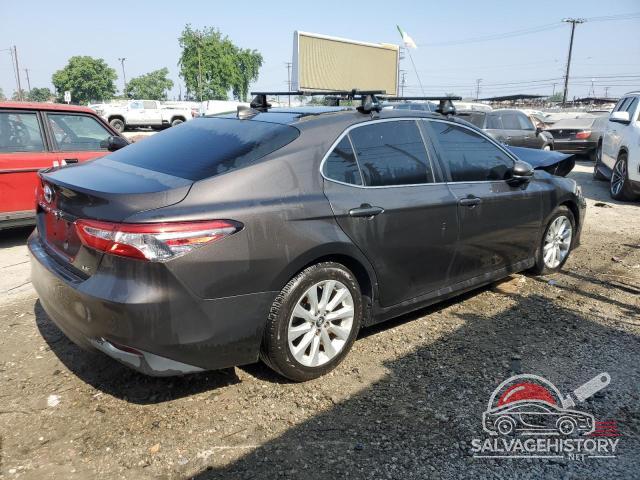 4T1B11HK3KU688570 2019 TOYOTA CAMRY photo no. 3