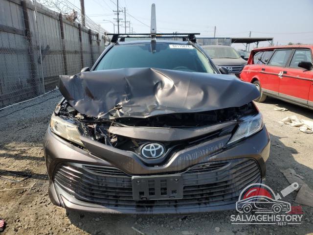 4T1B11HK3KU688570 2019 TOYOTA CAMRY photo no. 5