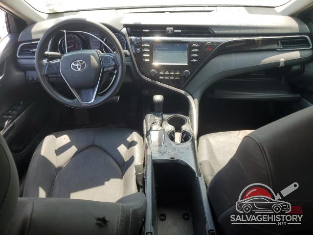 4T1B11HKXKU197140 2019 TOYOTA CAMRY photo no. 8