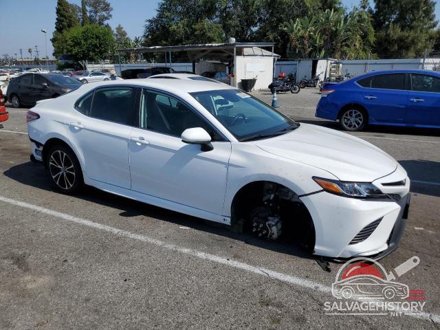 4T1B21HK9KU518923 2019 TOYOTA CAMRY photo no. 4