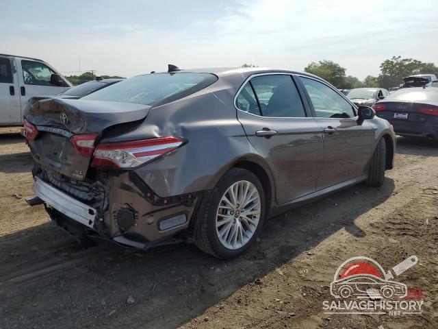 4T1B21HK9KU520557 2019 TOYOTA CAMRY photo no. 3