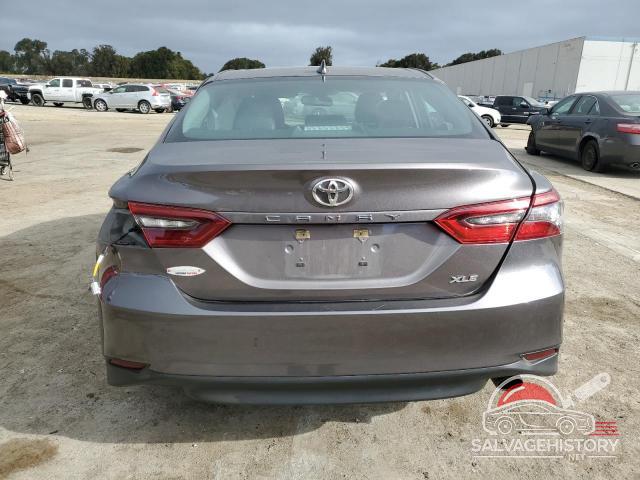 4T1F11AKXMU614173 2021 TOYOTA CAMRY photo no. 6