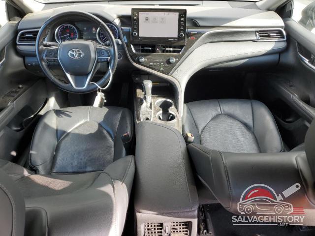 4T1F11AKXMU614173 2021 TOYOTA CAMRY photo no. 8