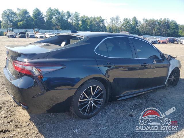 4T1G11AK2MU441933 2021 TOYOTA CAMRY photo no. 3