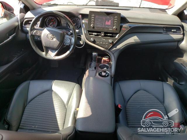 4T1G11AK2MU487875 2021 TOYOTA CAMRY photo no. 8