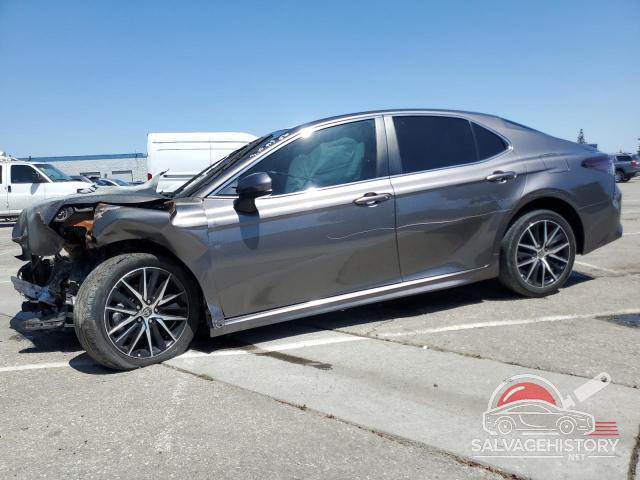 4T1G11AK3MU574717 2021 TOYOTA CAMRY photo no. 23