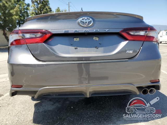 4T1G11AK3MU574717 2021 TOYOTA CAMRY photo no. 6